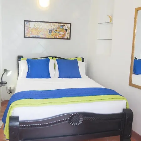 Сasa de vacaciones 8cpt-1 Casa Tipo Republicana De 8 Y Piscina En Getsemani Cartagena