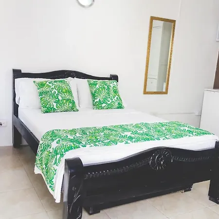 8cpt-1 Casa Tipo Republicana De 8 Y Piscina En Getsemani Сasa de vacaciones *